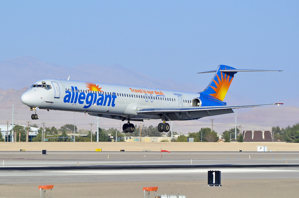 Allegiant Pet Policy Fees, Rules, and Travel Tips (2024)
